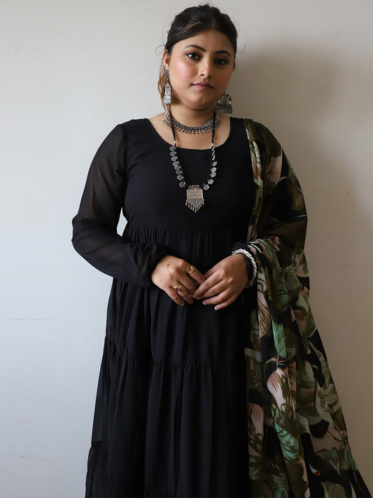 Womens Plus Size Black Kurta With Printed Dupatta