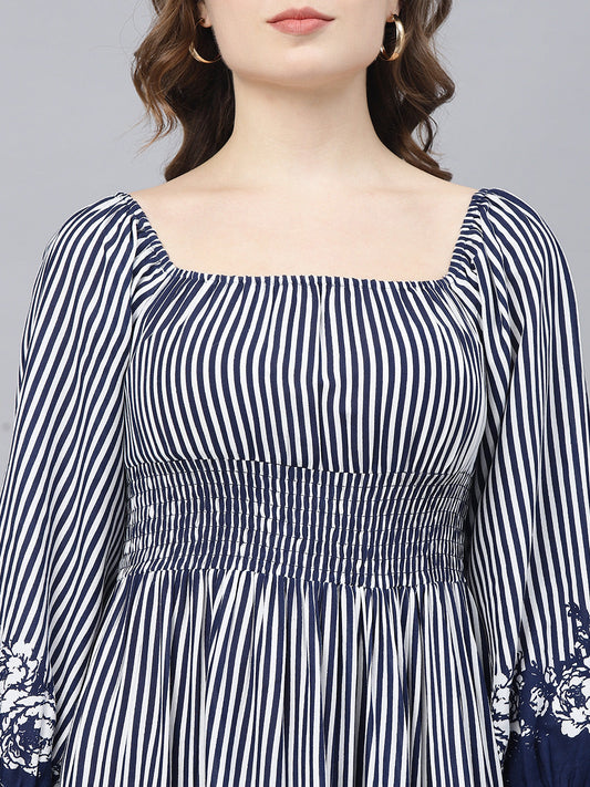 Blue Striped Border Printed Plus Size Maxi Dress