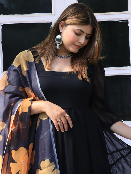 Womens Plus Size Black Georgette Kurti With Floral Organza Dupatta