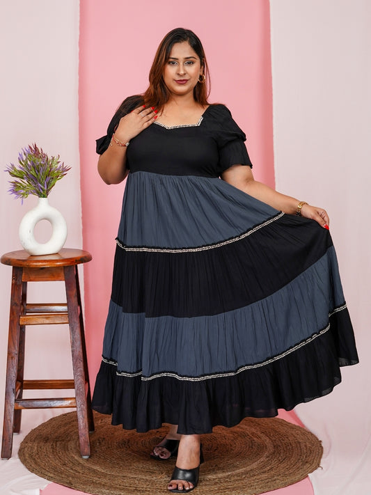Women's Plus Size Half Sleevs Square Neck Solid Midi Dress