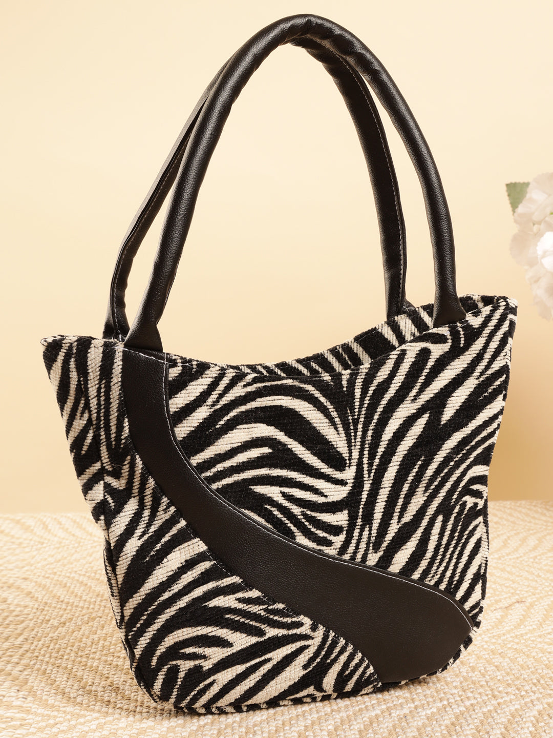 Zebra Print Hand Bag