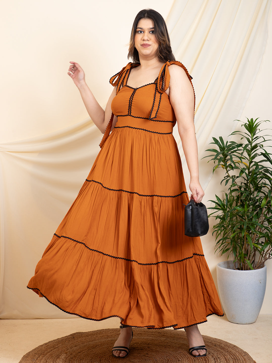 Women Tan Brown Sweetheart Neck Tiered Maxi Plus Size Dress