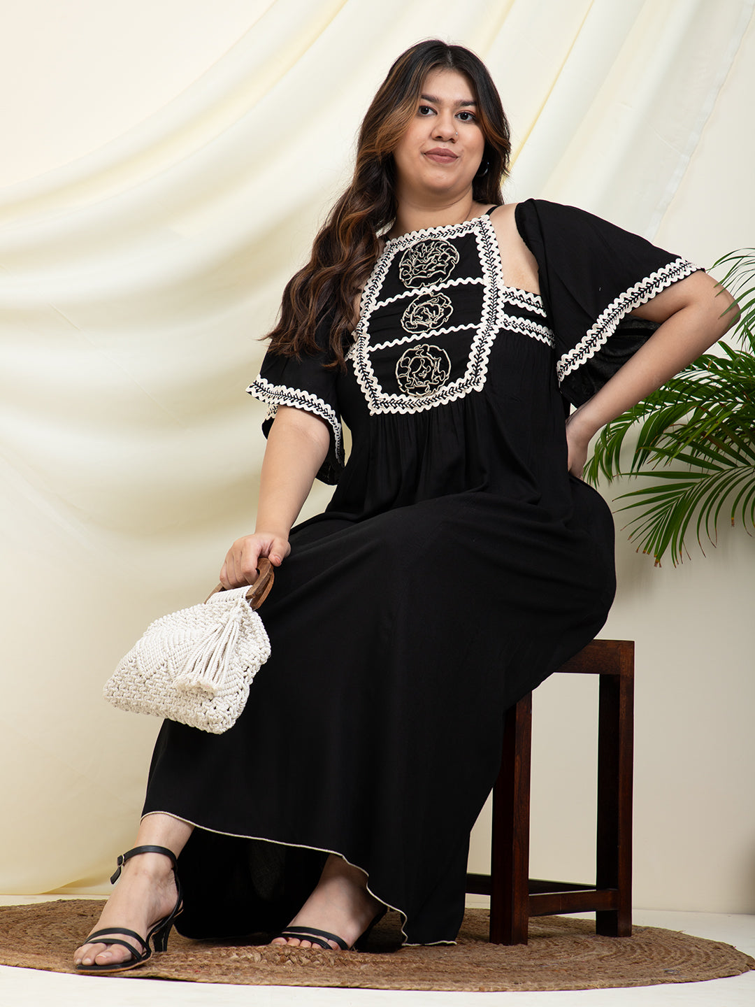 Black Halter Neck A-Line Bell Sleeve Women Plus Size Dress