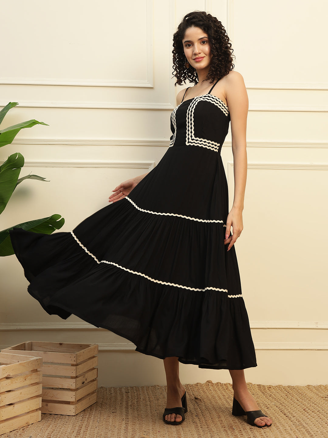 Straps Shoulder Black Tiered Women Dress