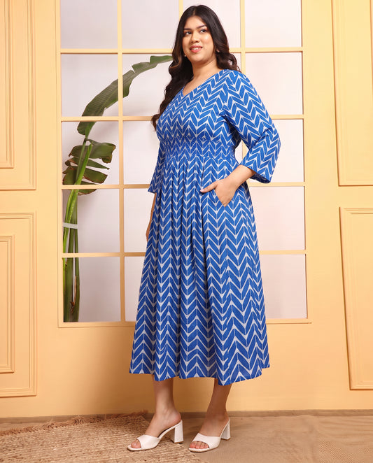 Blue Zig Zag Print Poly Blend Women's Plus Size Maxi Dress