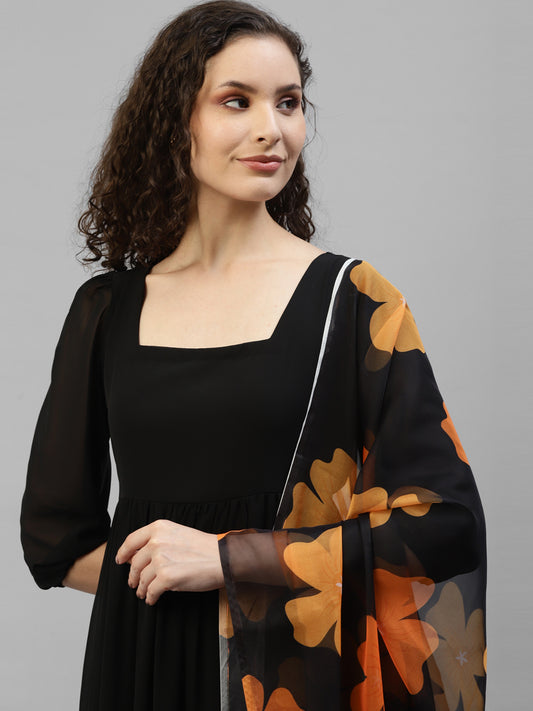 Black Georgette Women'S Kurti With Floral Organza Dupatta