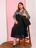 Women's Plus Size V-Neck Geometric Print Dress