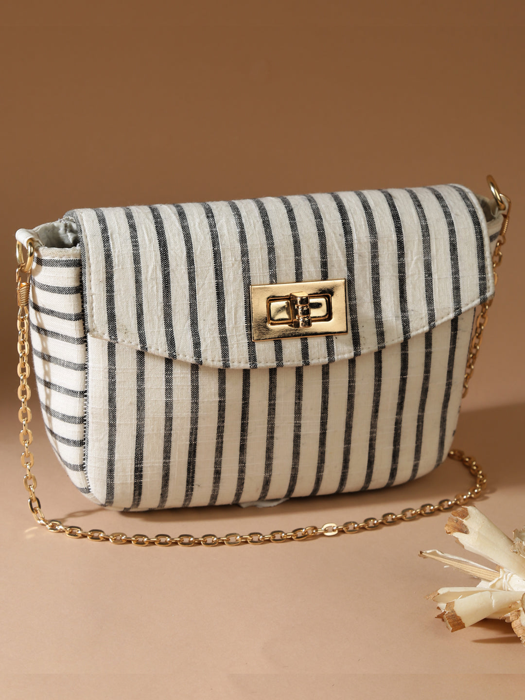 Vertical Stripes Printed Sling Bag With Detachable Chain