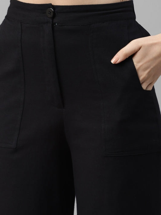 Solid Black Pants With Pockets